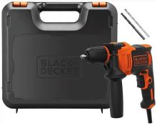 BLACK+DECKER Príklepová vŕtačka 550W v kufri BEH550K